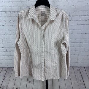 Chico’s No Iron Coolmax All Season Button Down Top Tan and White Size Large